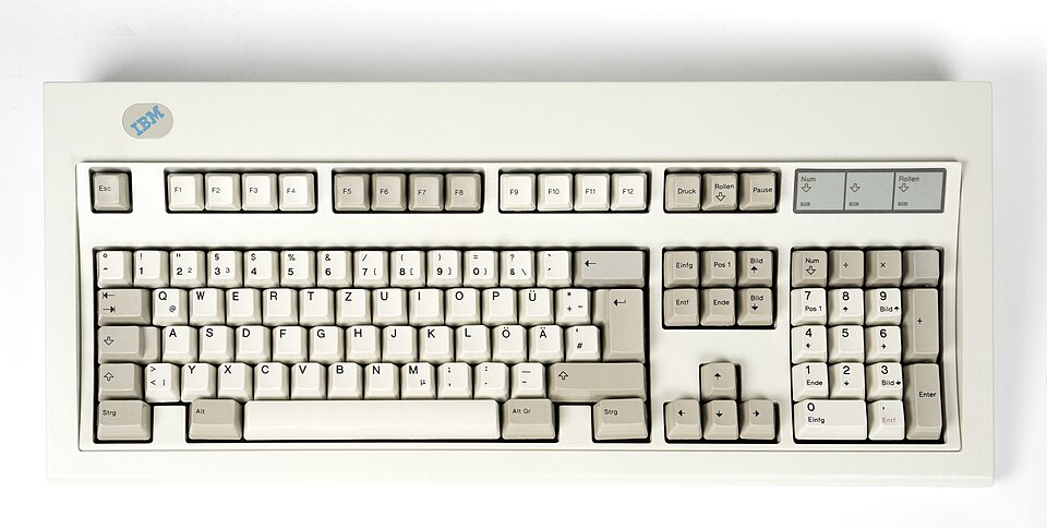 Klávesnica môjho prvého PC (IBM Model M)
